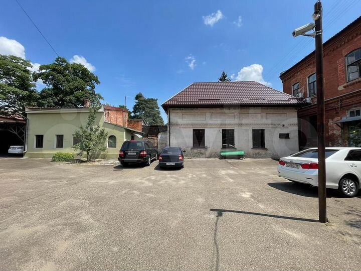 Офисное здание в центре, 66.8 м²