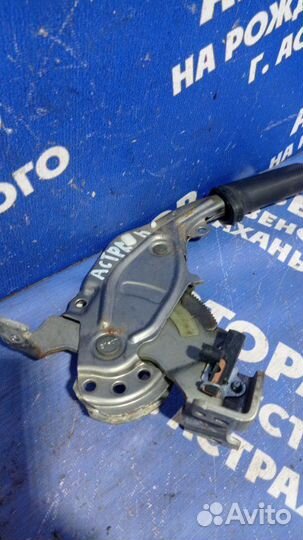 Ручник Opel Astra H хэтчбек 2007