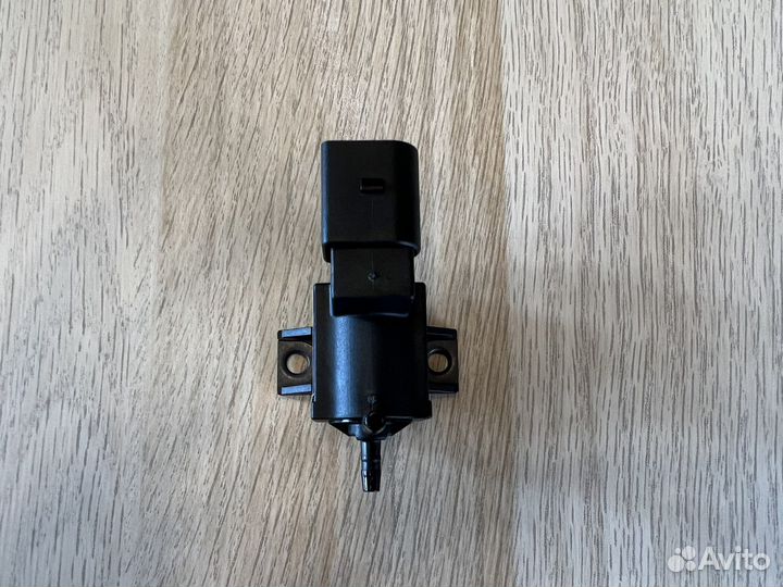 Электромагнитный клапан Pierburg 7.28098.04.0