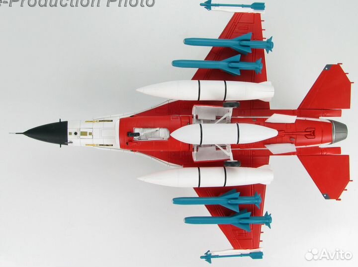 Легендарные самолеты F-2 1/72 Hobby Master
