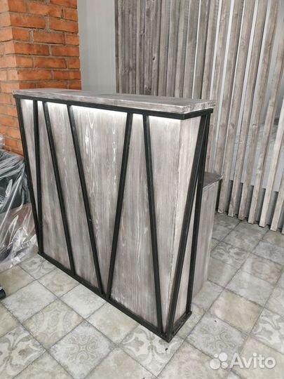 Стойка для администратора