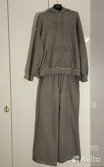 Спортивный костюм на флисе новый