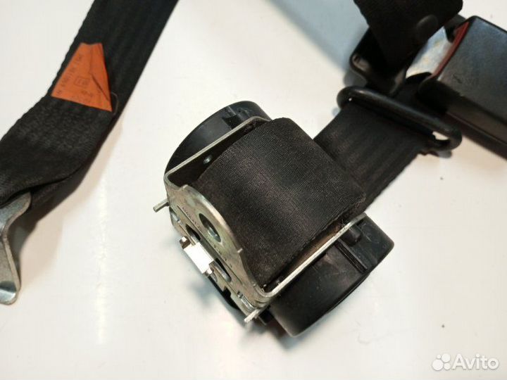 Ремень безопасности задний левый Ford C-Max 1.8L