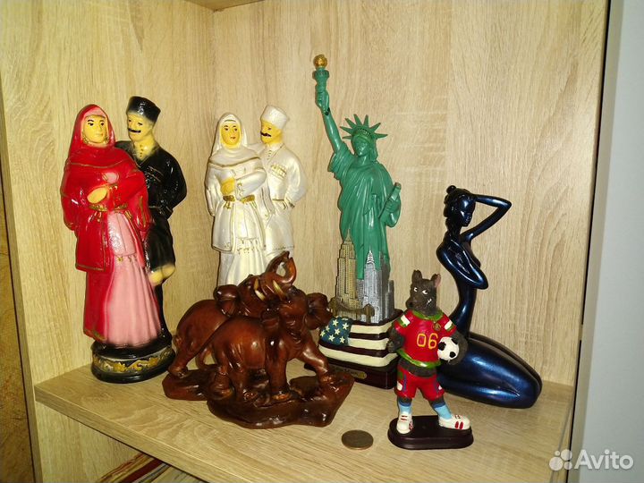Статуэтки Сувениры