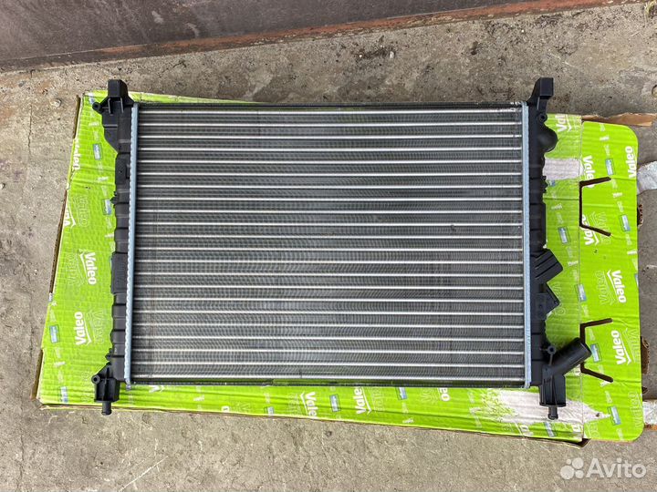 Радиатор основной renault laguna 1999-2001 без AC