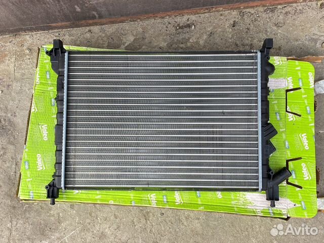 Радиатор основной renault laguna 1999-2001 без AC