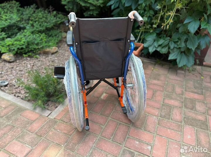 Кресло коляска для инвалидов комнатная