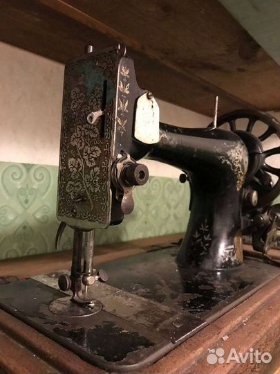 Антиквариат швейная машинка Singer