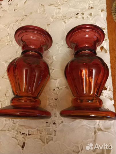 Стеклянные подсвечники