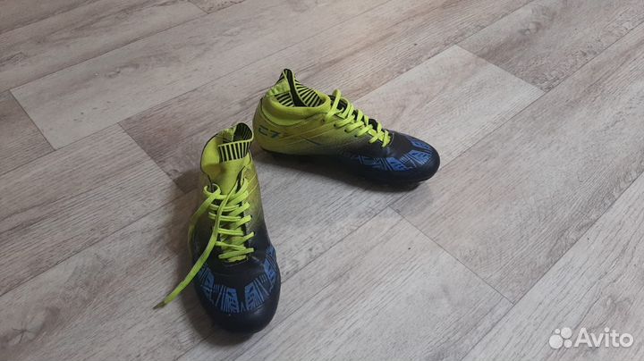 Футбольные бутсы