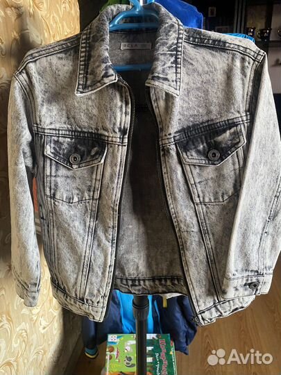 Джинсовая куртка