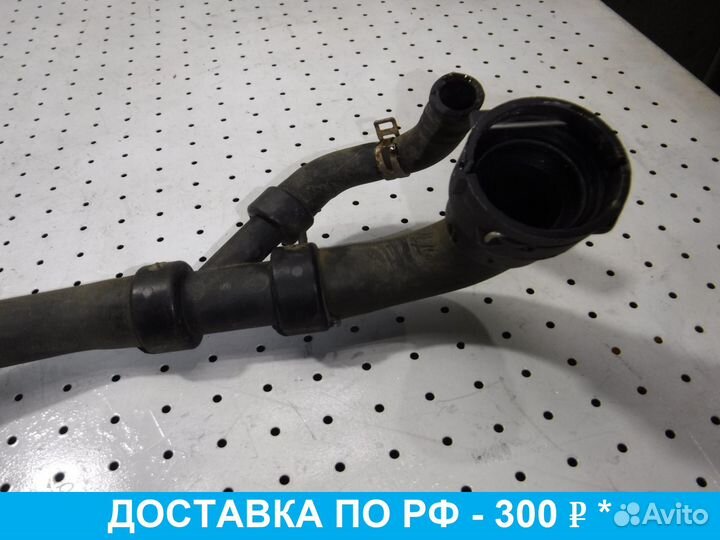 Патрубок радиатора Volvo S60 2