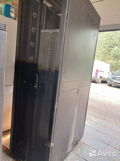 Ибп APC Smart-UPS VT 40kVa suvtrf40KB5H