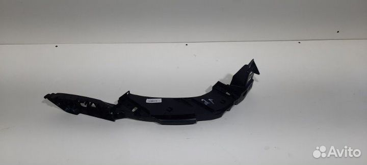 Крепление бампера(кронштейн) переднее правое