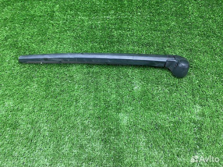 Поводок стеклоочистителя задний VAG 1200