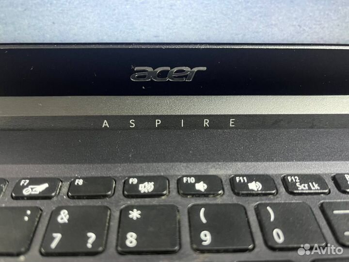 Ноутбук Acer Celeron / SSD 240GB / HD 600