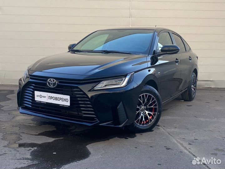 Toyota Yaris 1.5 CVT, 2022, 1 800 км