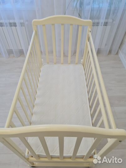 Детская кроватка + матрас