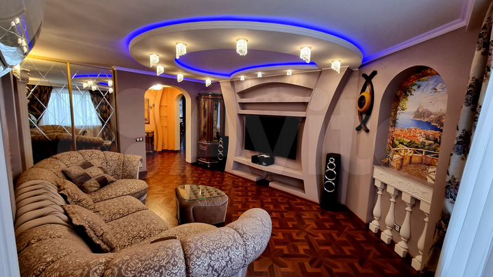 3-к. квартира, 108 м², 9/17 эт.