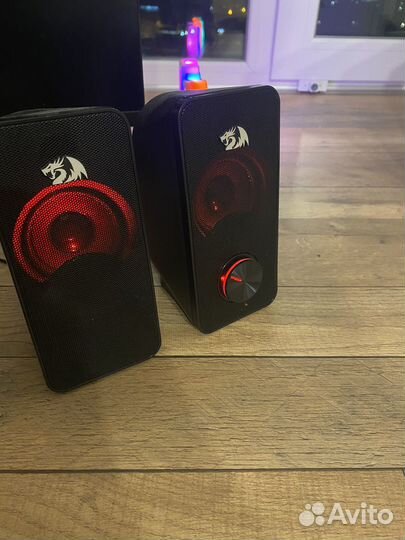 Sony PS4 pro белая