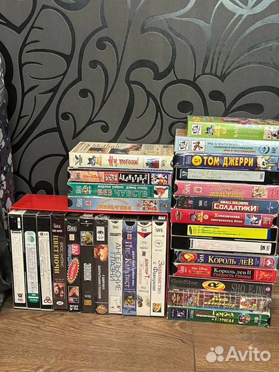 Диски, видеокассеты