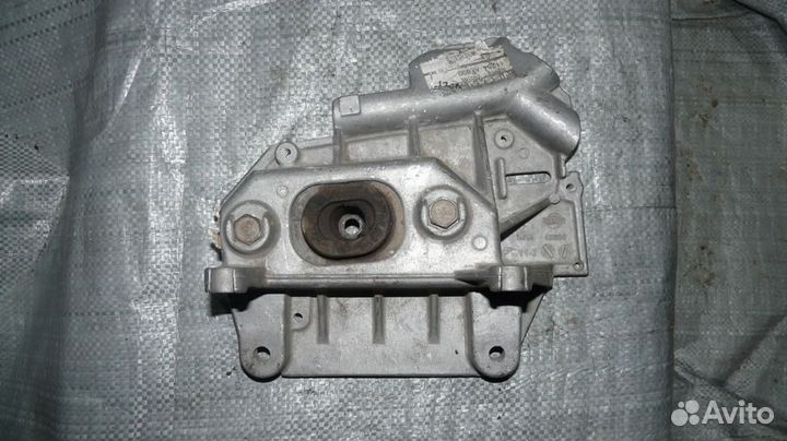 Опора кпп левая Nissan Note E11 рестайлинг