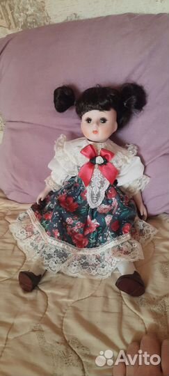 Кукла фарфоровая коллекционная, 40см