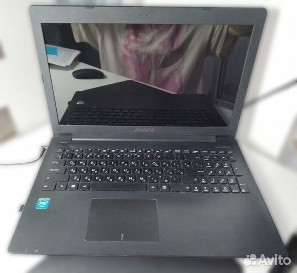 Ноутбук Asus x553m