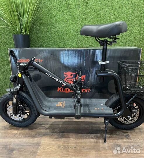 Электросамокат C1 plus Новенький