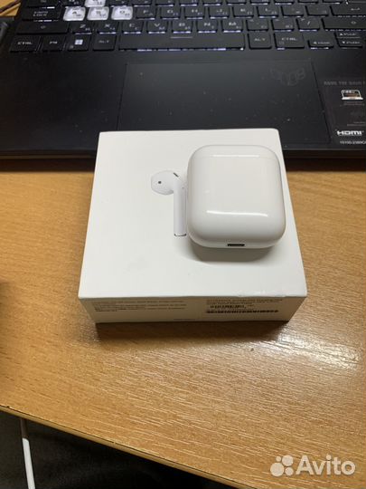 Правый Наушник+кейс apple airpods 2