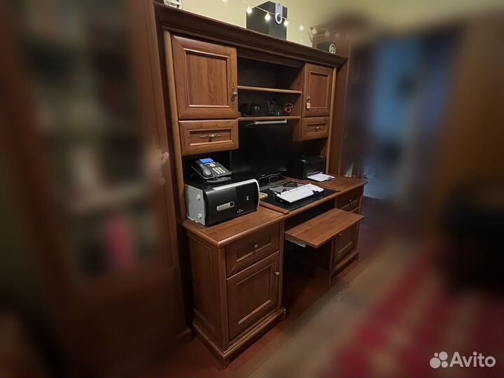 Стол письменный (компьютерный) с надстройкой. Бела