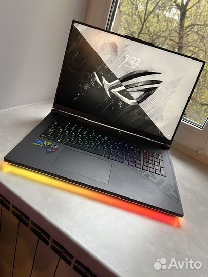 Игровой ноутбук Asus ROG Strix G18 G814JV-N5050