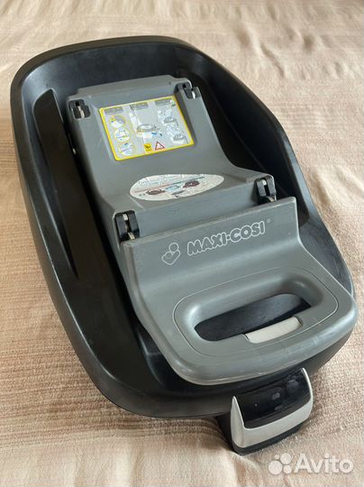 База maxi cosi family fix