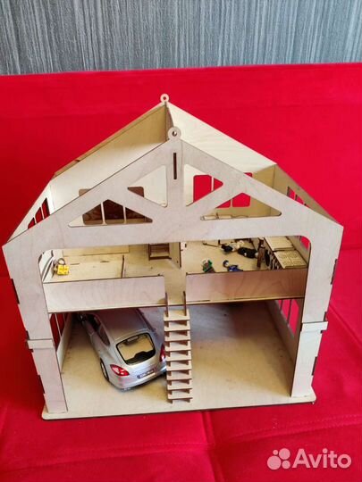 Детский деревянный домик