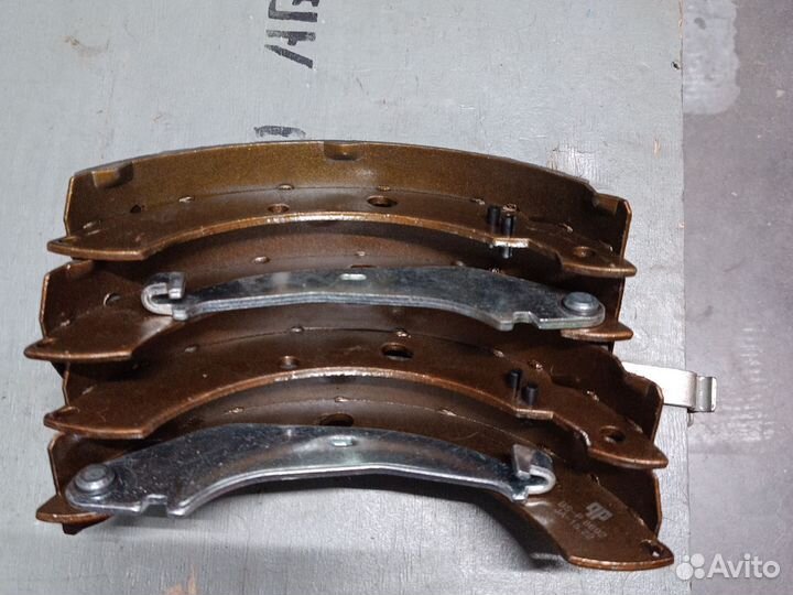 Тормозные колодки барабанные Vw Polo, rapid