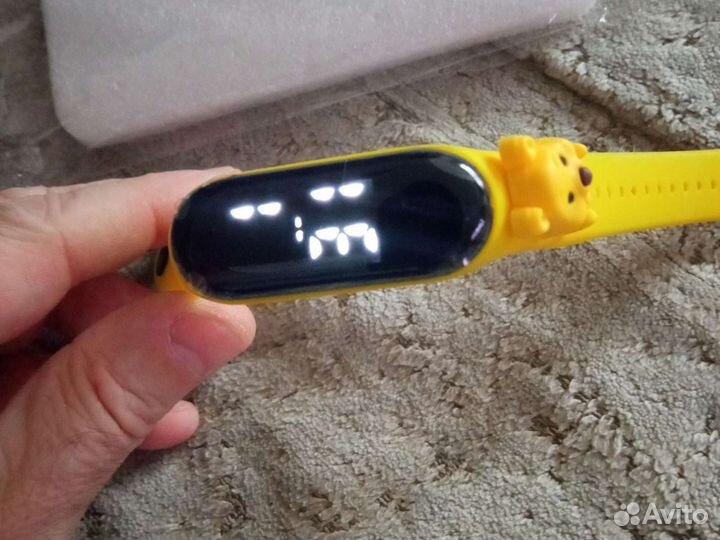 Часы электронные