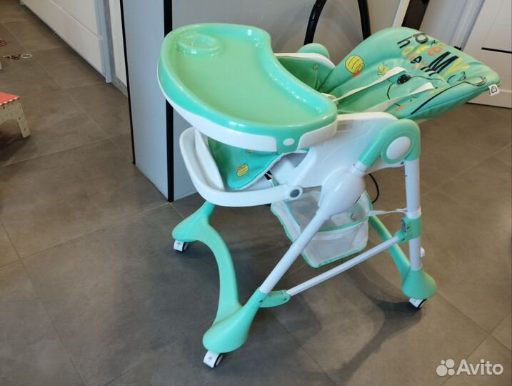 Детский стульчик для кормления