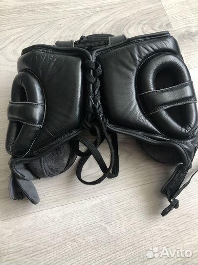 Боксерский шлем Leaders