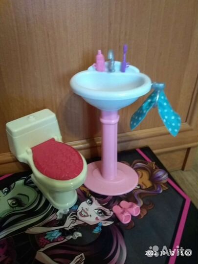 Barbie гримёрная, туалет. mattel