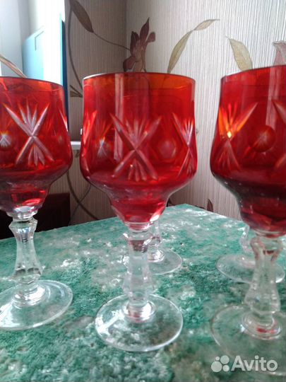 Шикарные фужеры цветной хрустальссср Красный май