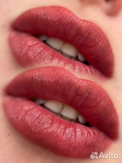 Перманентный макияж Пудровое напыление Татуаж