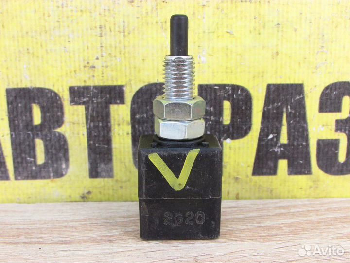 Датчик стоп-сигнала Киа Рио 3/ Kia Rio 3