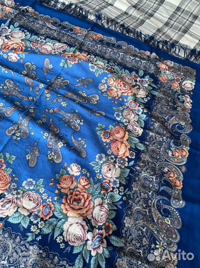 Павлопасадский шерстяной платок