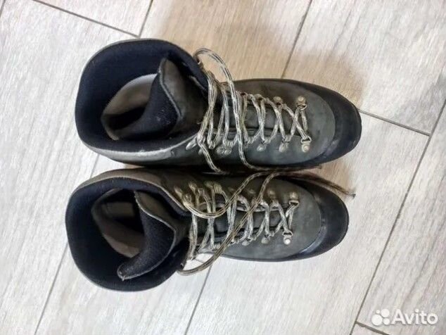 Горные ботинки