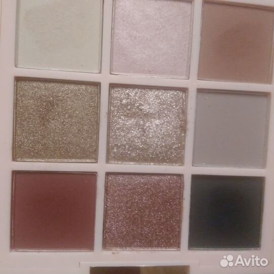 Тени для век