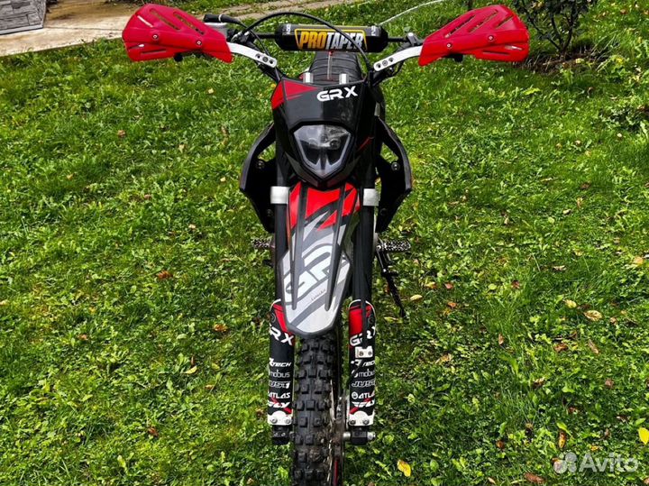 Питбайк GR-X YX140EM 19/16 (эл. cтартер 2022 г.)