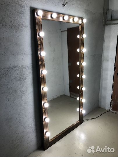 Зеркало с подсветкой