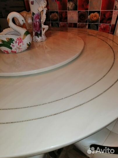 Кухонный стол и стулья бу