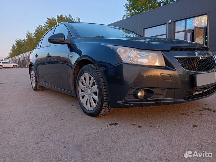 Chevrolet Cruze 1.6 МТ, 2010, 264 000 км