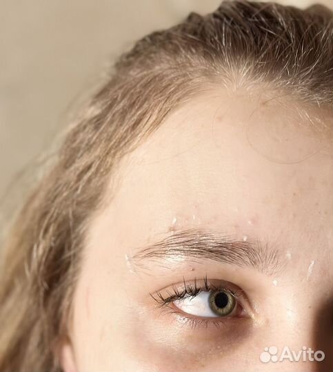 Мастер бровист